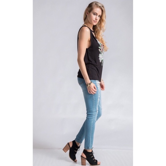 Black Graphic Front Choker Neck Tank - Picture 4 of 7